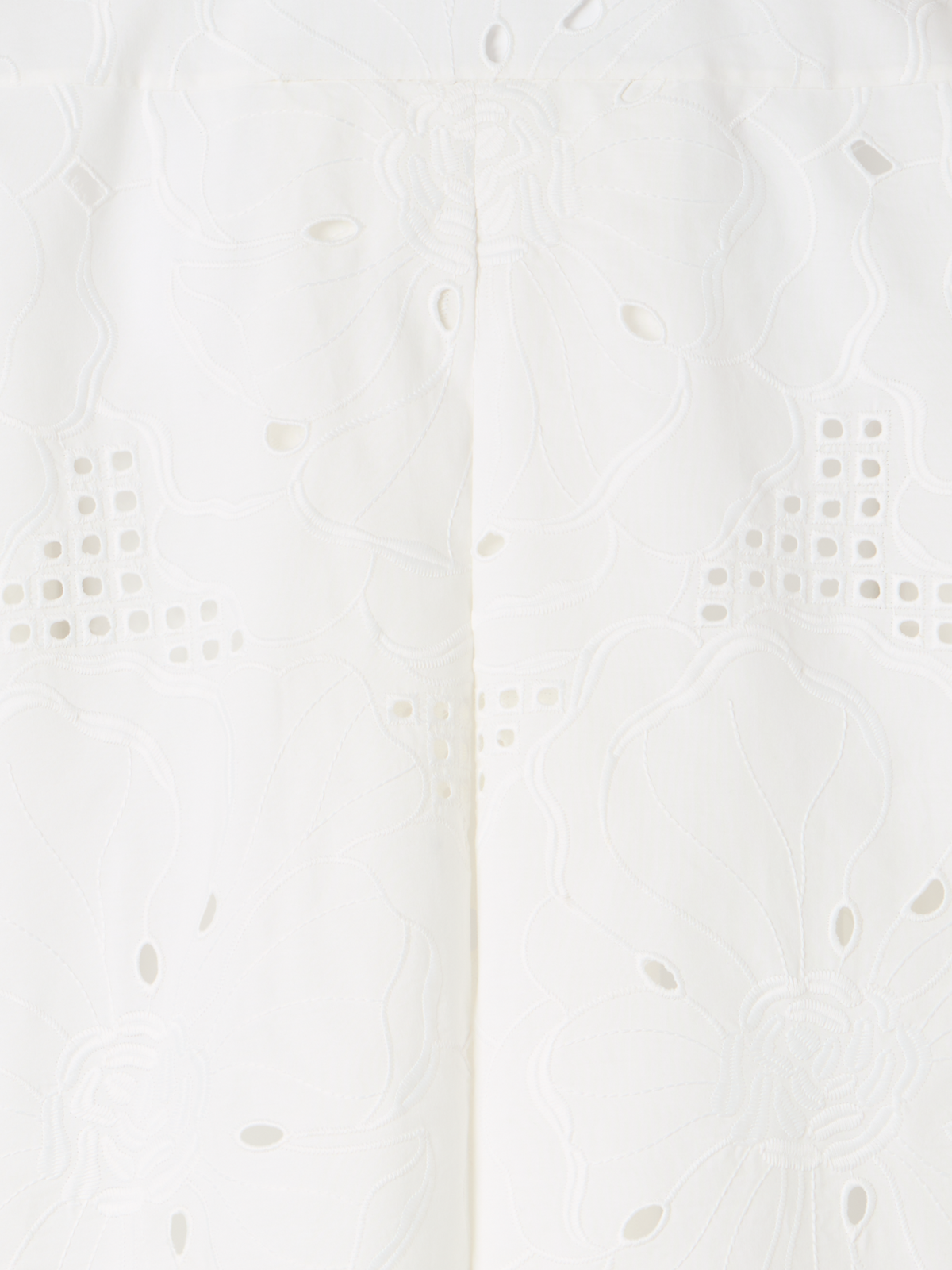 Designer A-Linien-Bluse mit Blumen-Lochstickerei - Ecru
