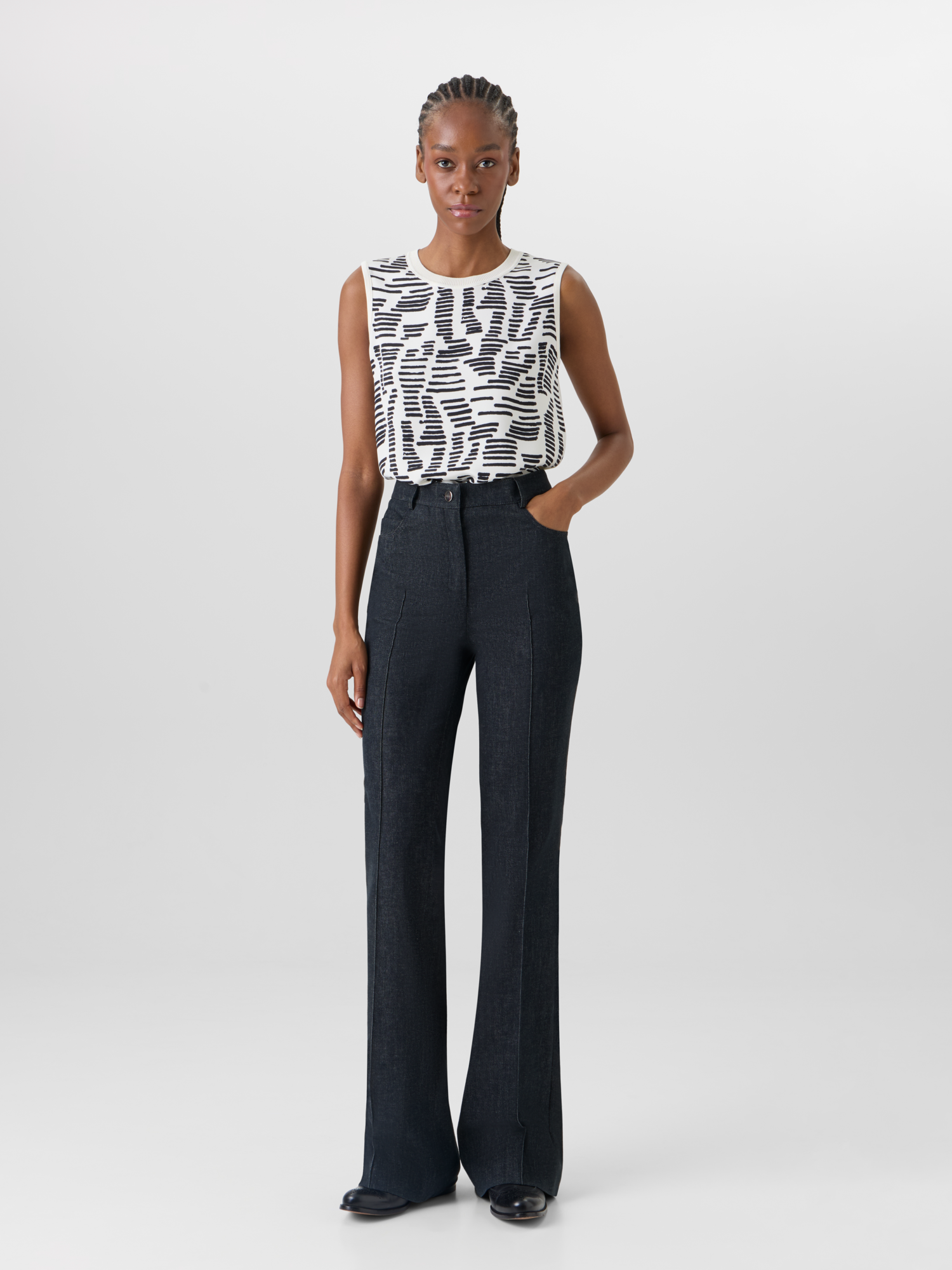 Designer Ärmelloses Stricktop mit Dance Movement Print Vorderseite - Ecru 