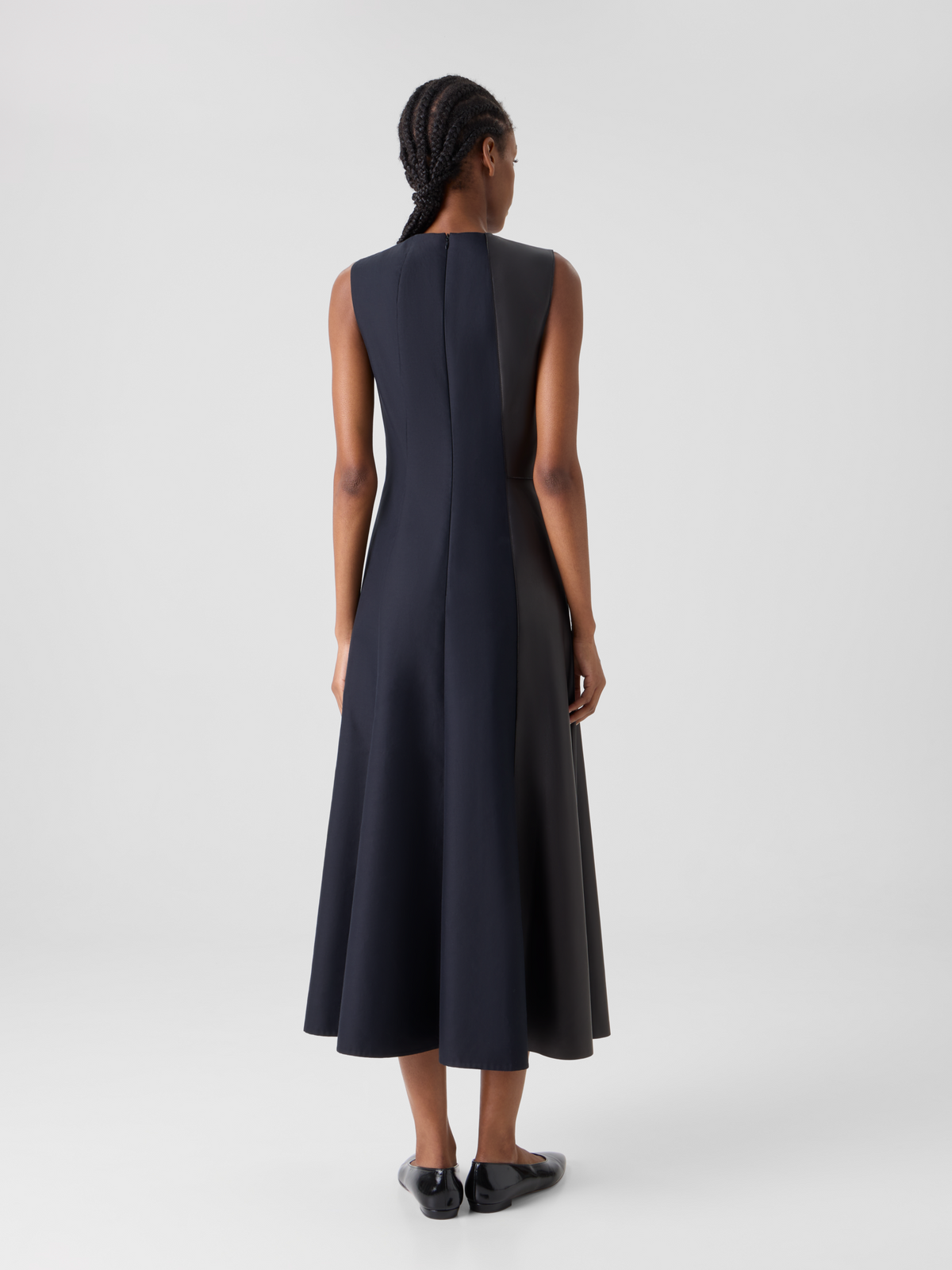 Designer Ausgestelltes Midikleid mit Leder-Patchwork - Schwarz #editorial