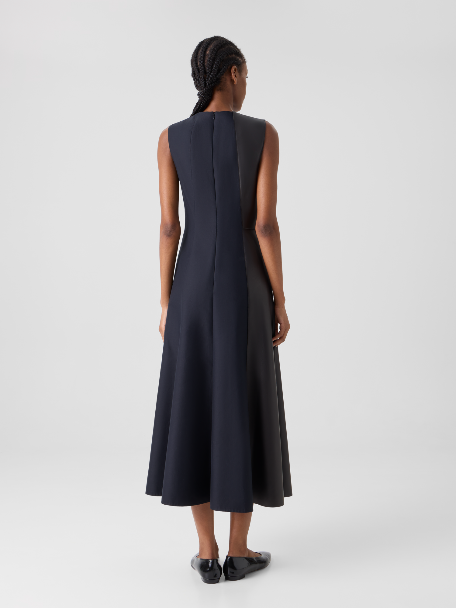 Designer Ausgestelltes Midikleid mit Leder-Patchwork - Schwarz 
