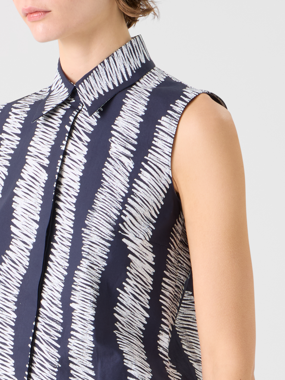 Designer Baumwollbluse mit Scribble-Wave-Druck - Bunt