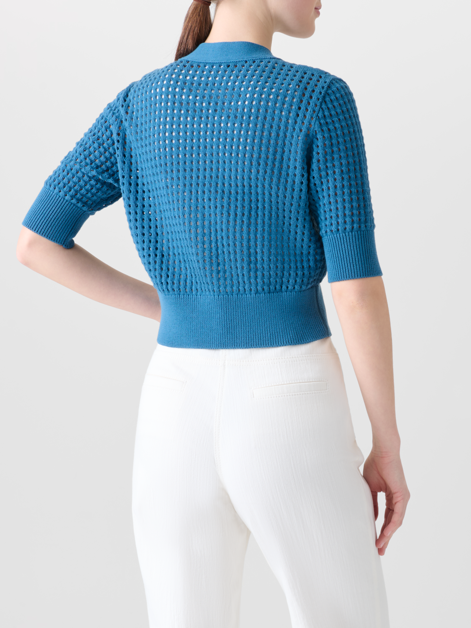 Designer Kurzer Cardigan aus grobem Baumwollmesh - Blau 