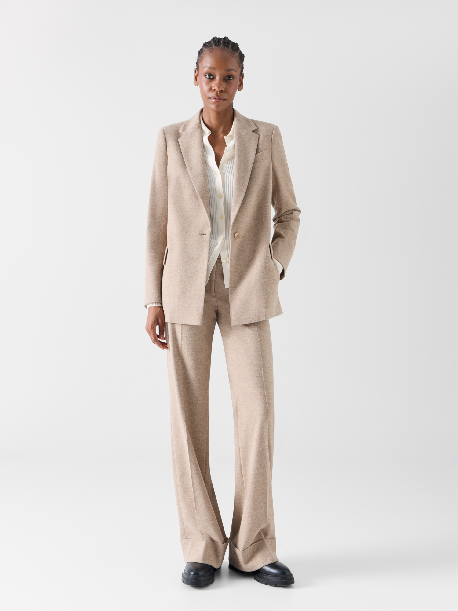 Designer Boyfriend-Blazer aus pastellfarbenem Flanell - Beige 