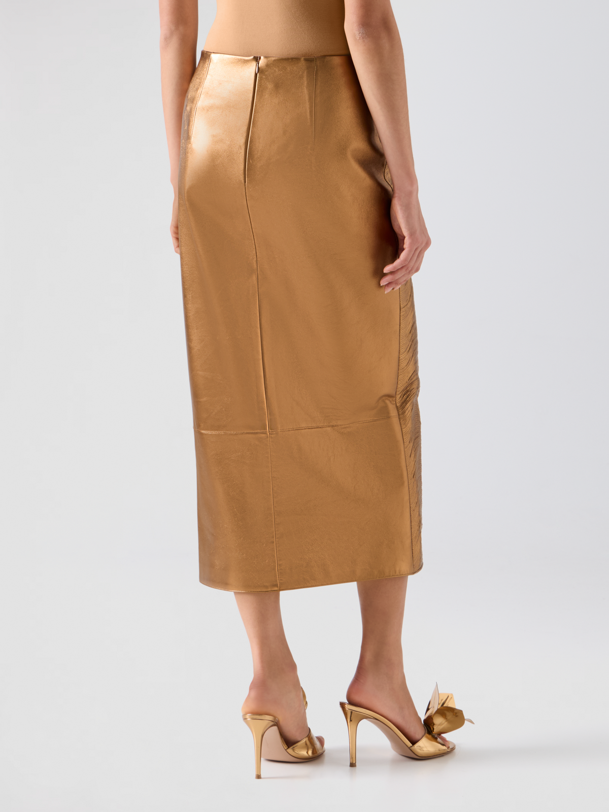Designer Bleistiftrock aus Lamé-Leder mit Streifenstickerei - Gold 