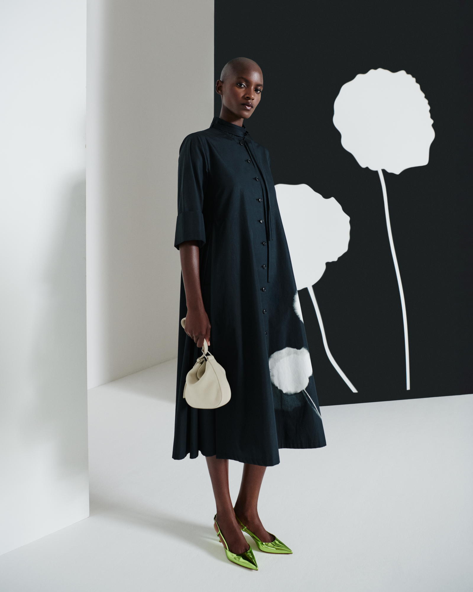 Designer Midi-Hemdkleid mit Dandelion Druck - Schwarz - Bunt 