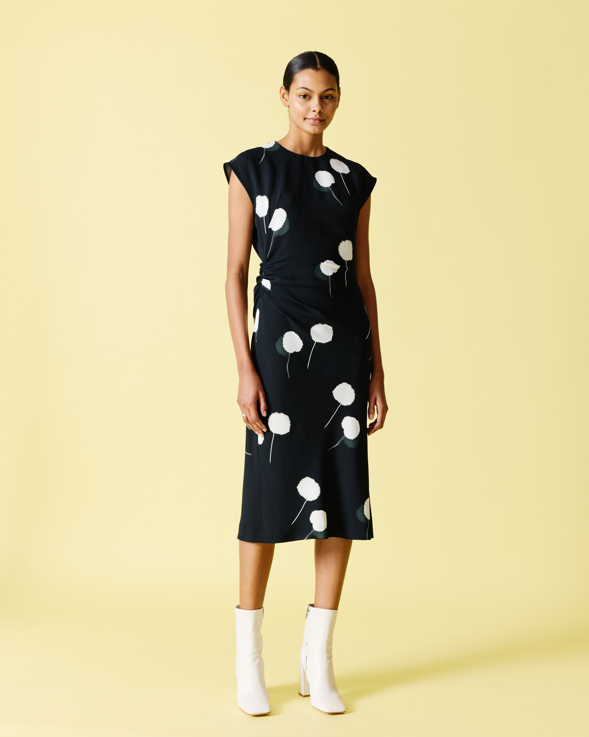 Designer Dandelion Druck Midikleid - abnehmbare Schleife - Schwarz - Bunt #editorial