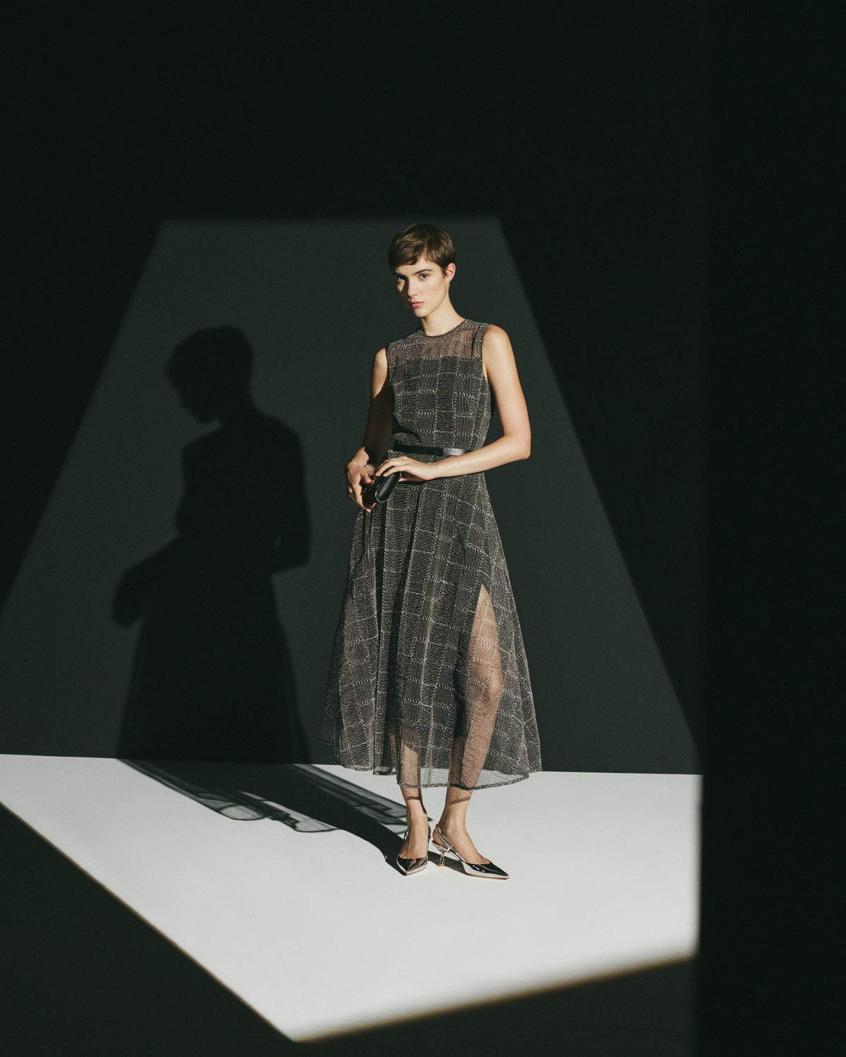 Designer Fit and Flare Midikleid mit Tüll-Stickerei - Schwarz #editorial