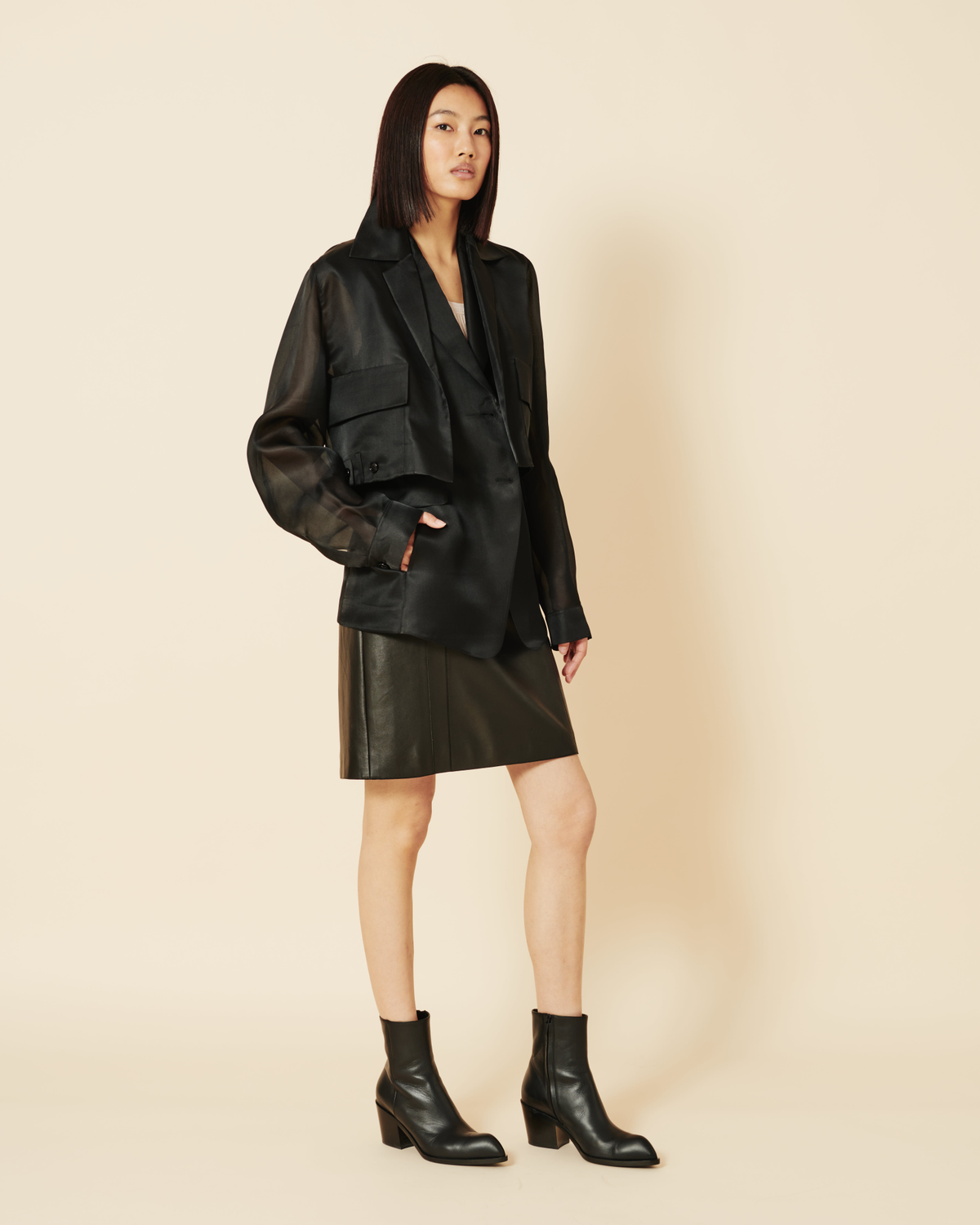 Designer Lange Weste aus transparenter Seide - Schwarz #editorial