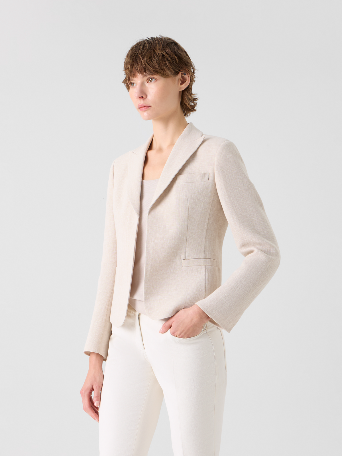 Designer Deneuve kurze taillierte Jacke aus Leinen-Woll-Doubleface - Beige #editorial