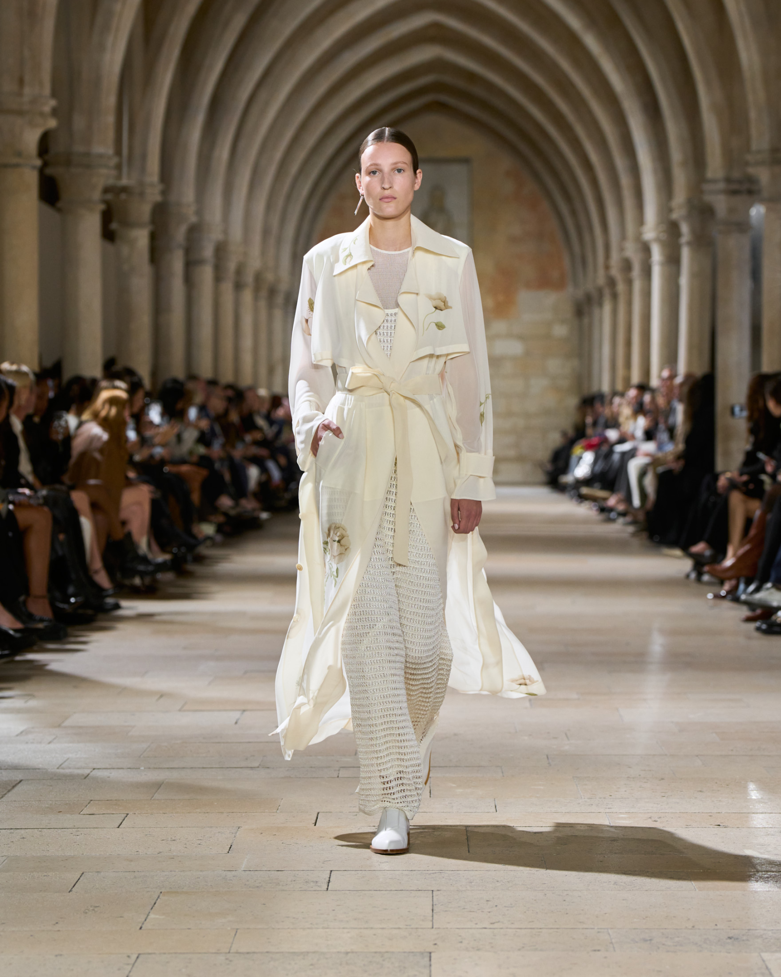 Designer Trenchcoat aus Seide mit Anemone Druck - Bunt - Ecru - Weiss 