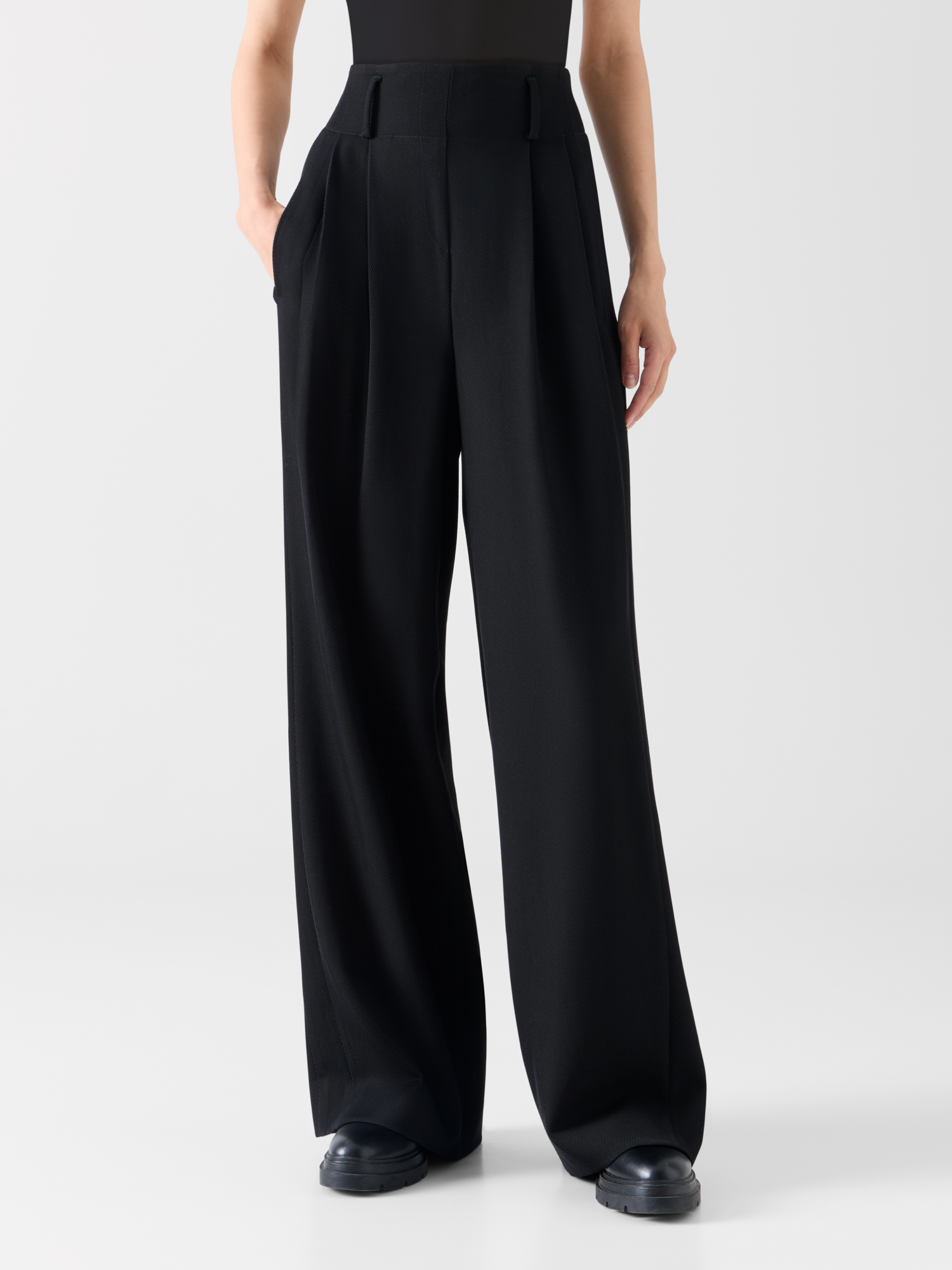 Designer Bundfaltenhose aus Woll-Tricotine mit hohem Bund - Schwarz 