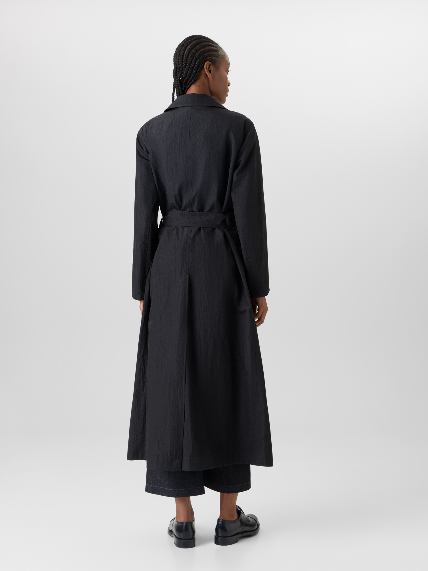Designer Langärmeliger, langer Trenchcoat aus Crinkled-Parachute-Taft - Schwarz 
