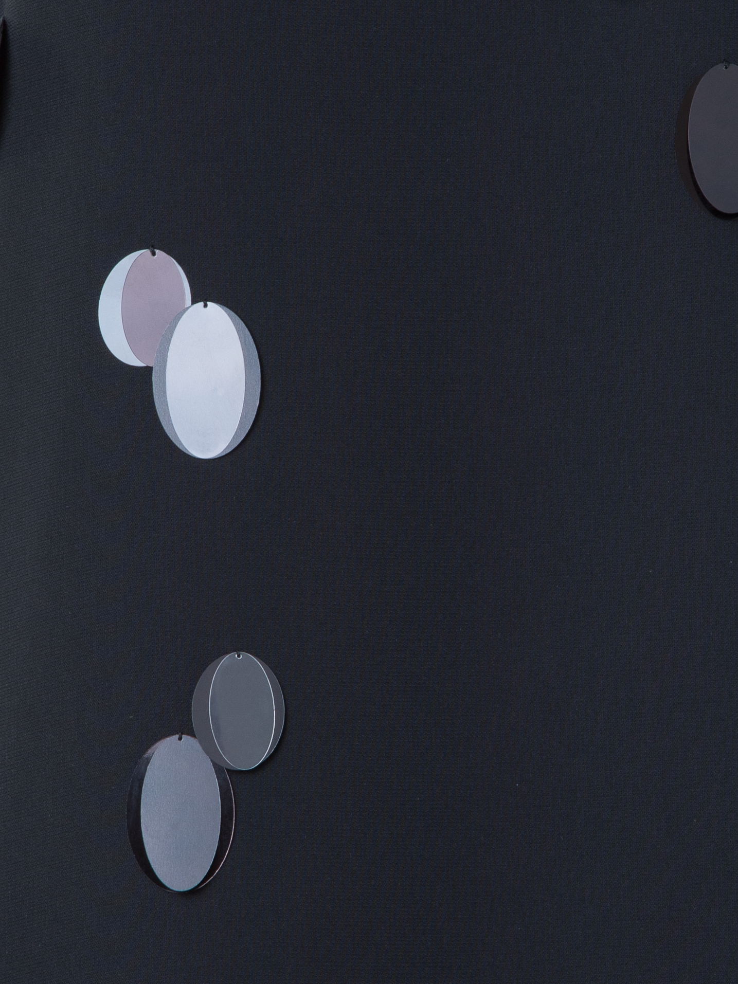 Designer Festes Laser Cut Minikleid mit Dropping Dots - Schwarz