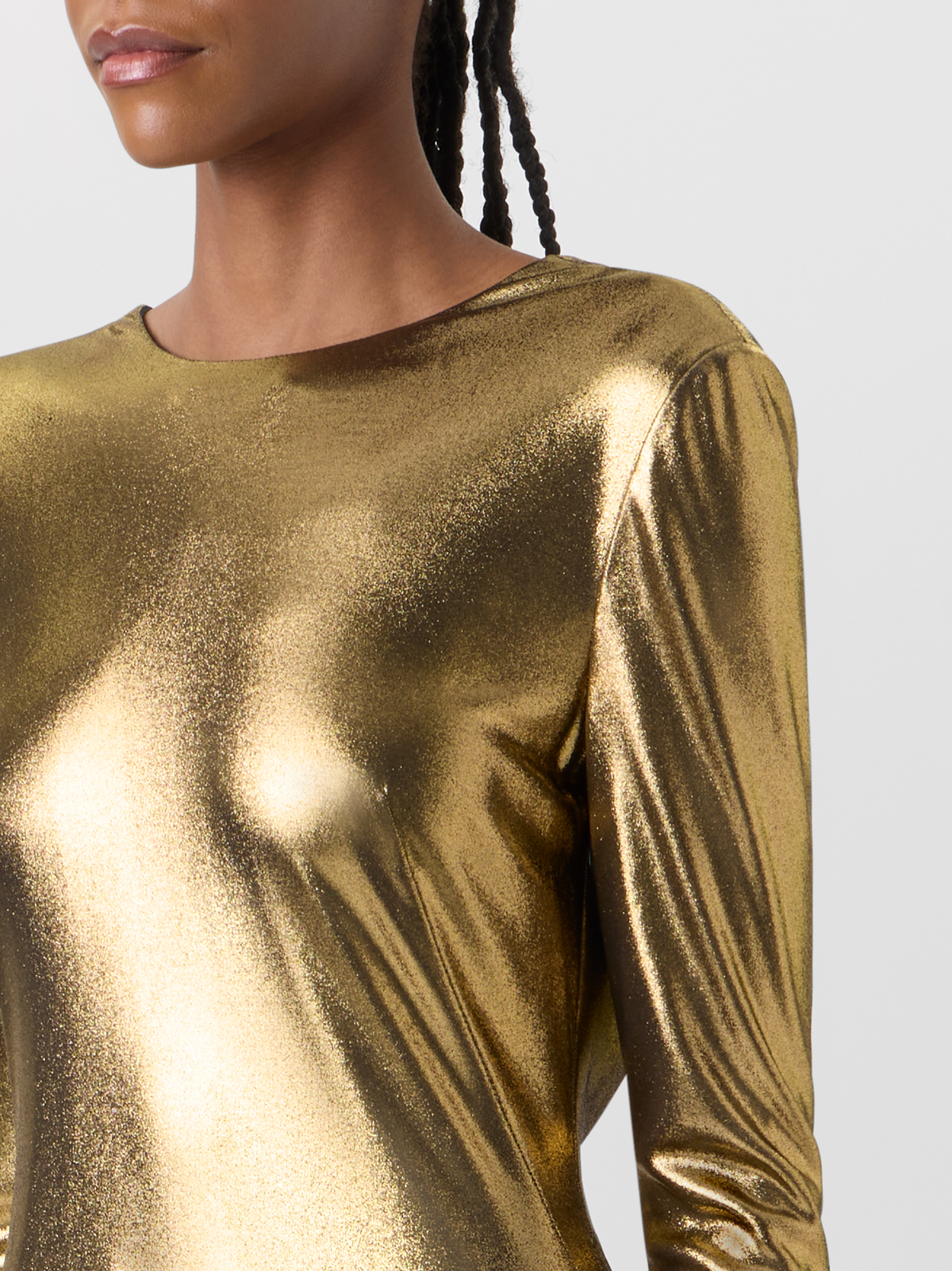 Designer Robe aus Lamé-Jersey mit offenem Rücken und Knoten - Gold #editorial
