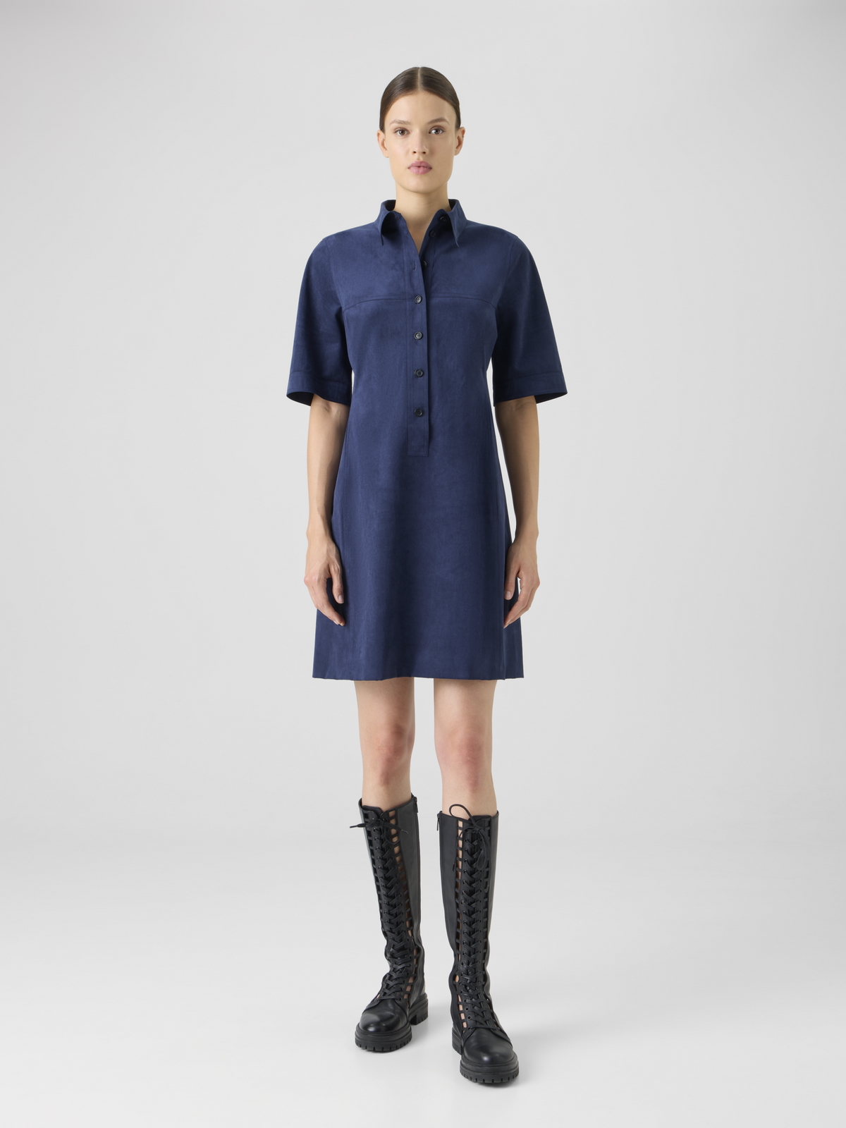Designer Polokleid aus Techno-Ultrasuede #editorial