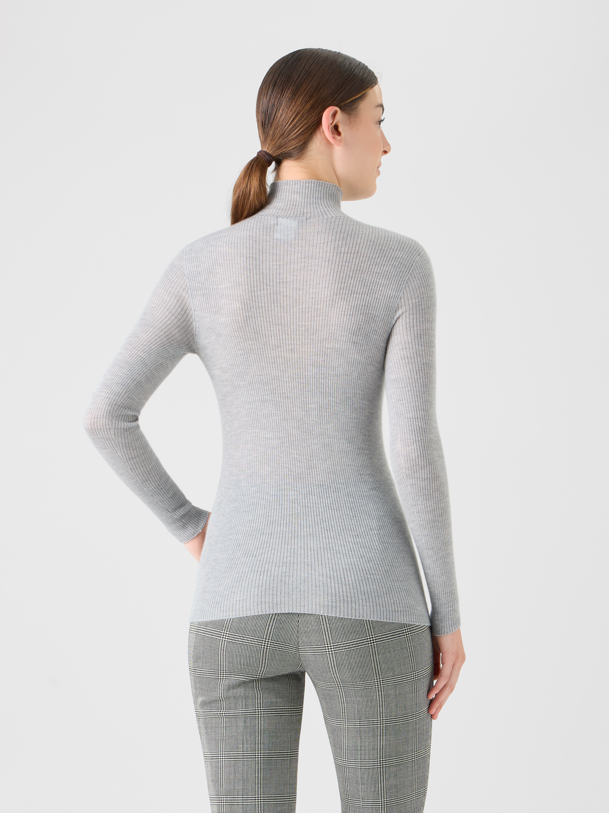 Designer Kaschmir-Seiden-Strickpullover mit Stehkragen - Grau #editorial