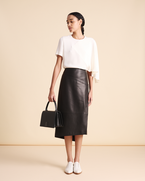 Seidenbluse mit asymmetrischem Ärmeln