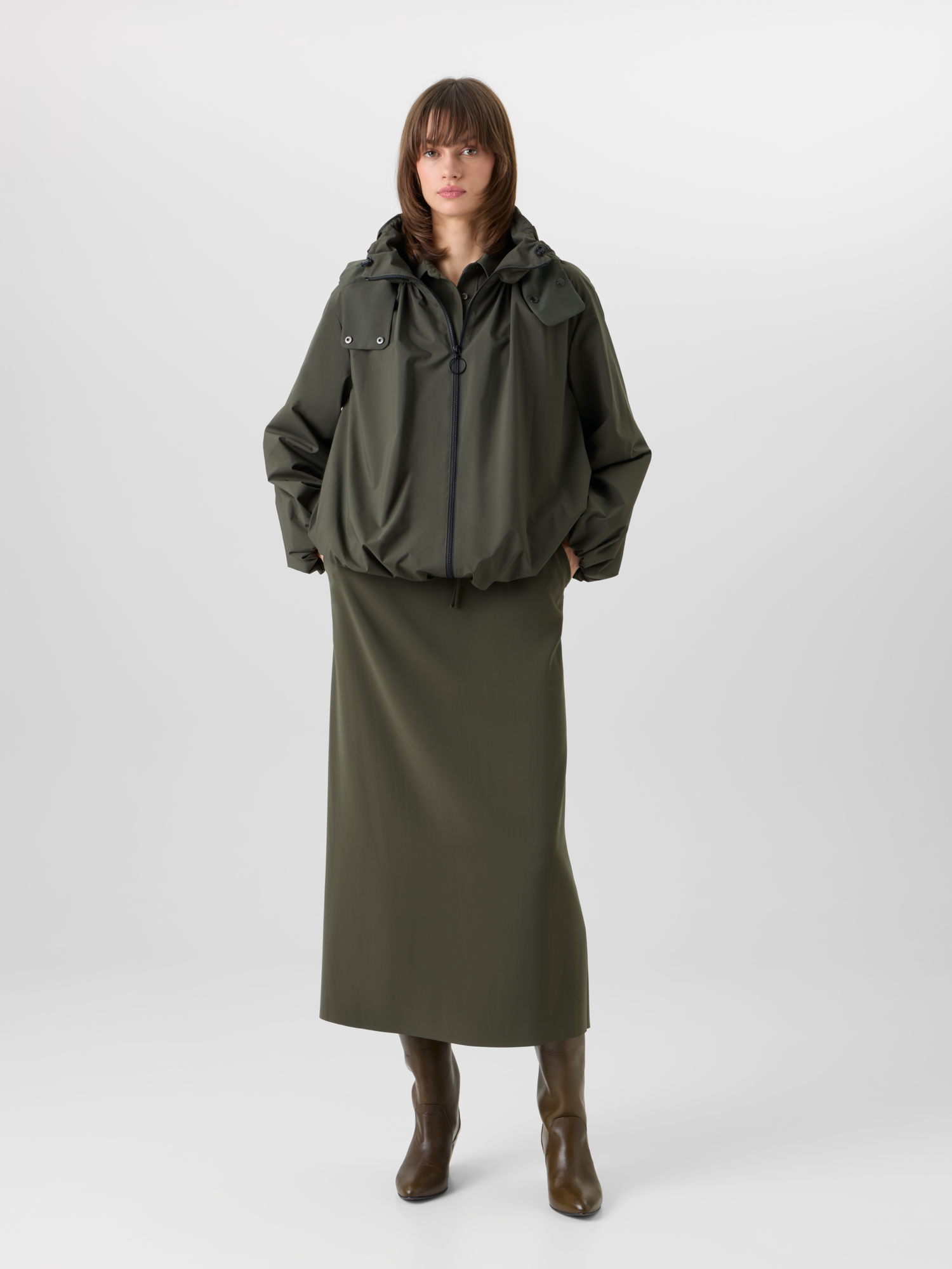 Designer Kurzparka aus wasserabweisendem Parachute-Taft - Grün 