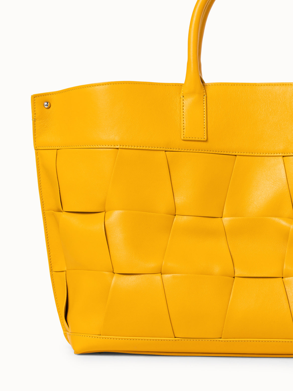 Medium Ai Messenger Bag in Braided Trapezoid Leather - yellow - orange