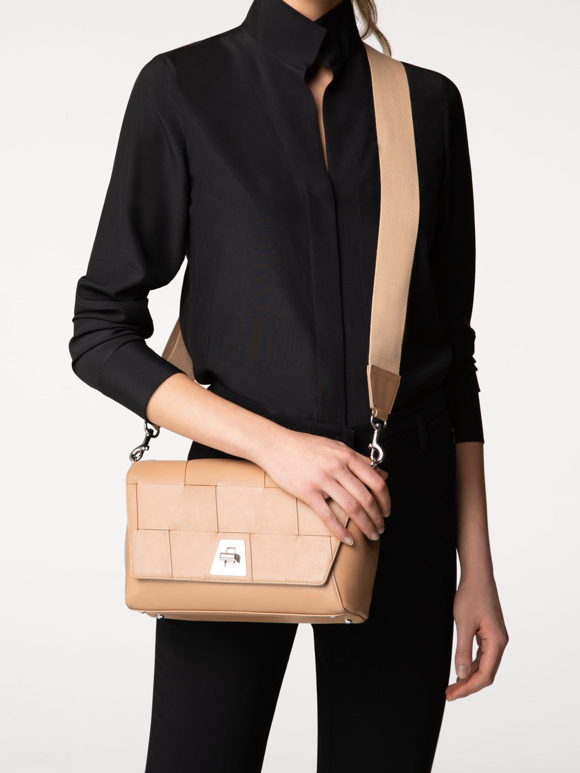 Anouk Day Bag in Braided Leather Trapezoids - beige