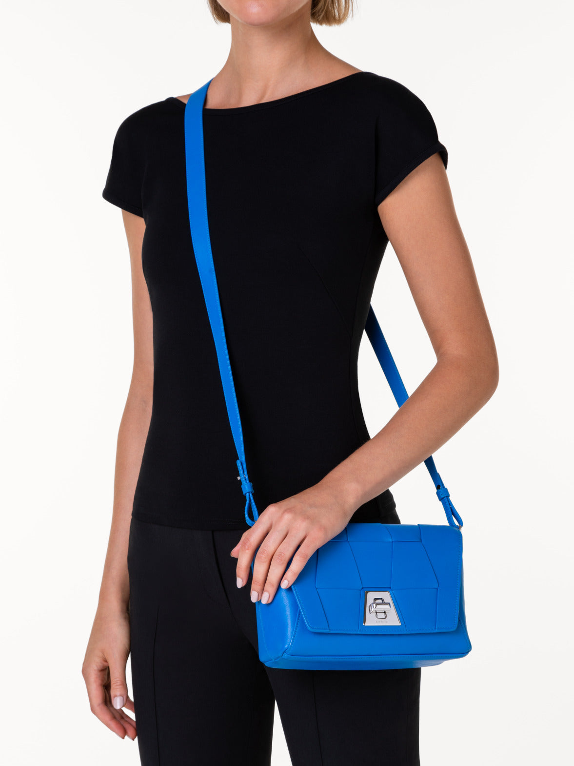 Small Anouk Day Bag in Braided Leather Trapezoids - blue