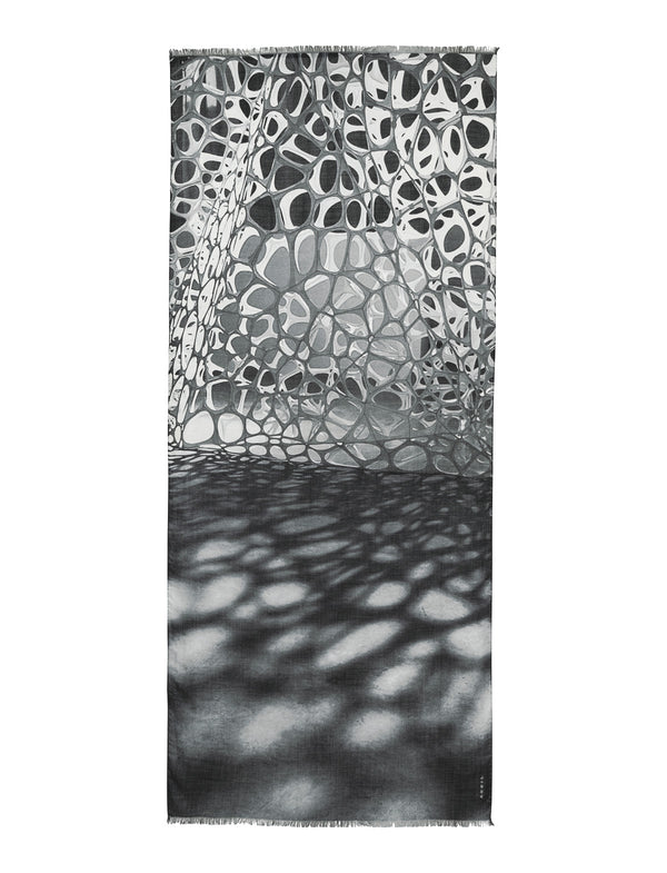 Schal mit Nano-Stickerei-Print