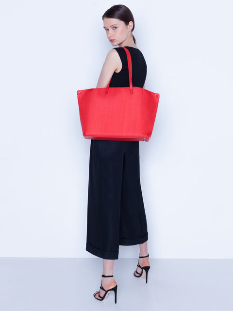 Ai Medium Shoulder Tote